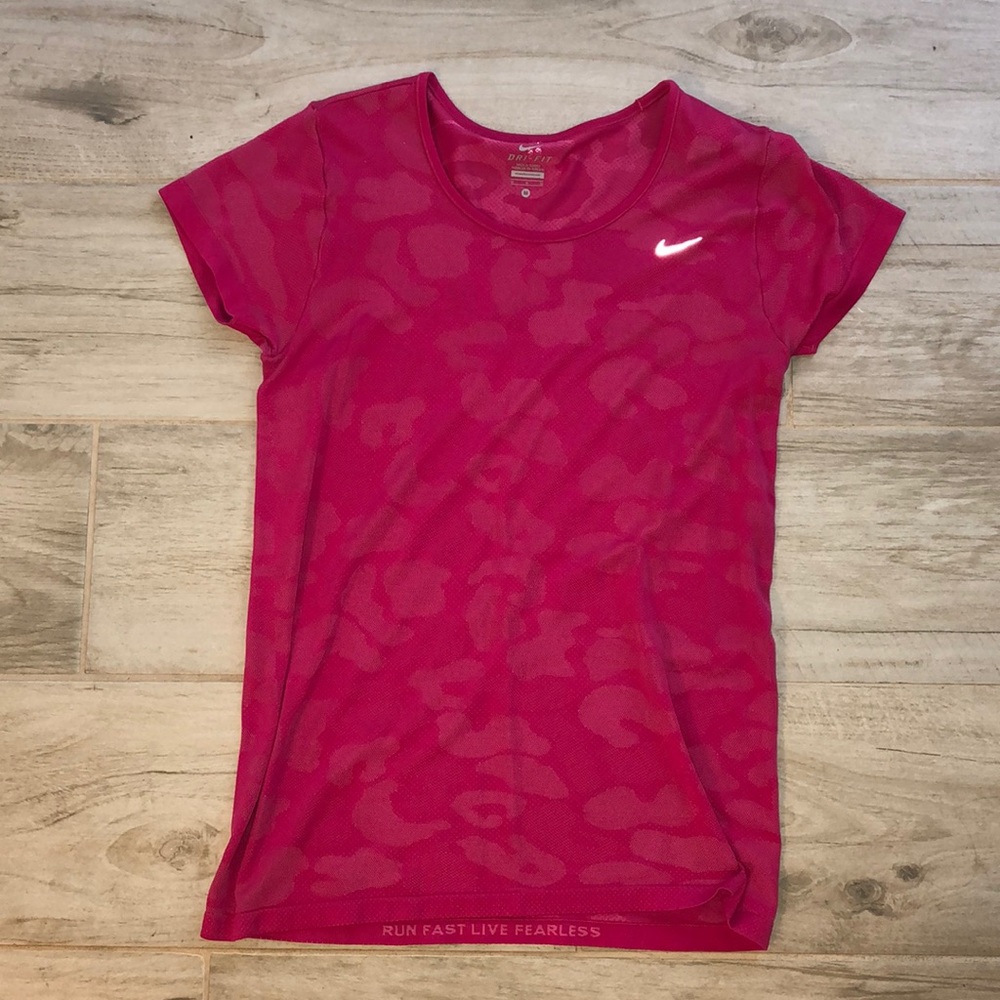 Nike Dr Fit top